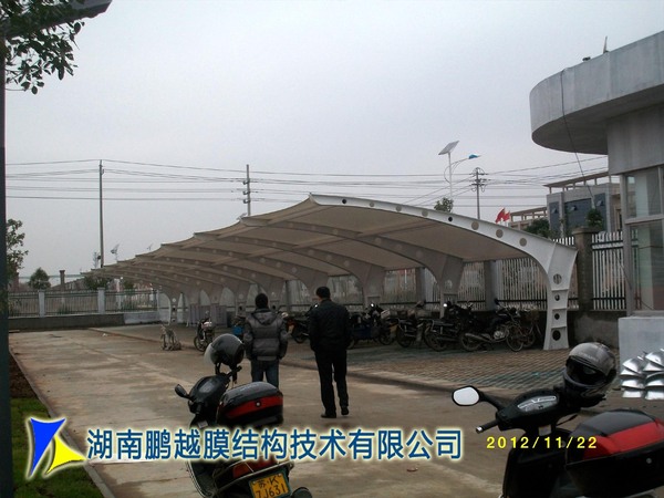 承旭照明膜结构车棚