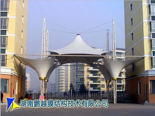 东海花园膜结构顶棚