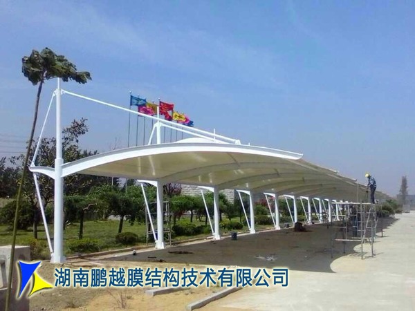 鲁铜集团膜结构车棚